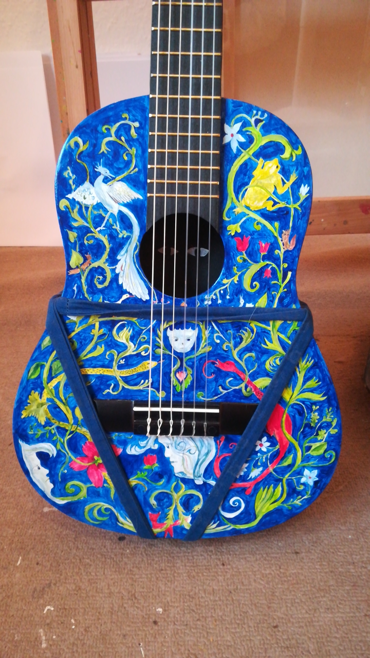 Fertige Gitarre, Lillian Noack