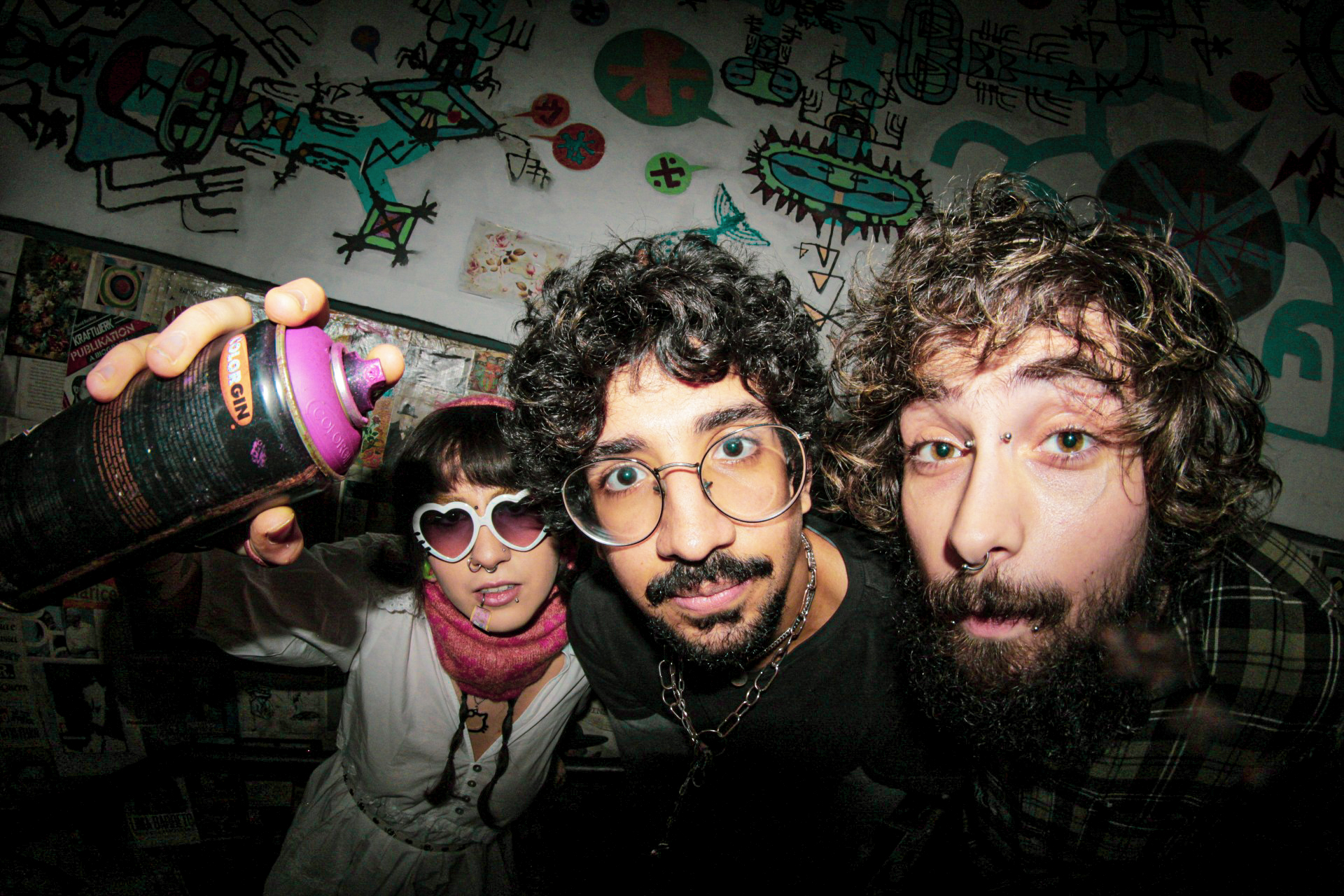 Bárbara, Vitor e Orlando, na antiga formação da Cinema4D