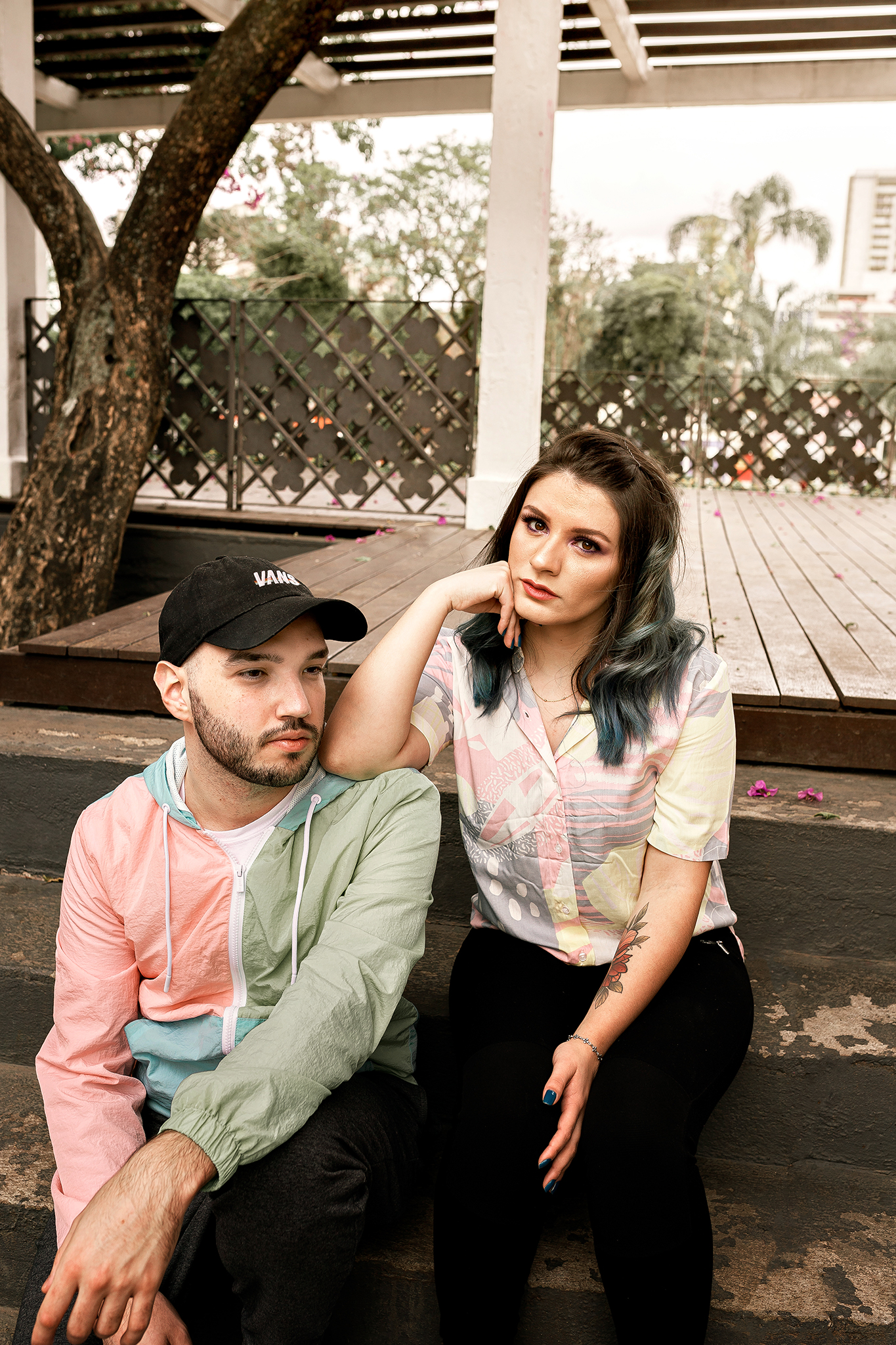 Da esquerda para a direita: Salls e Jess, da Cloud in Tears