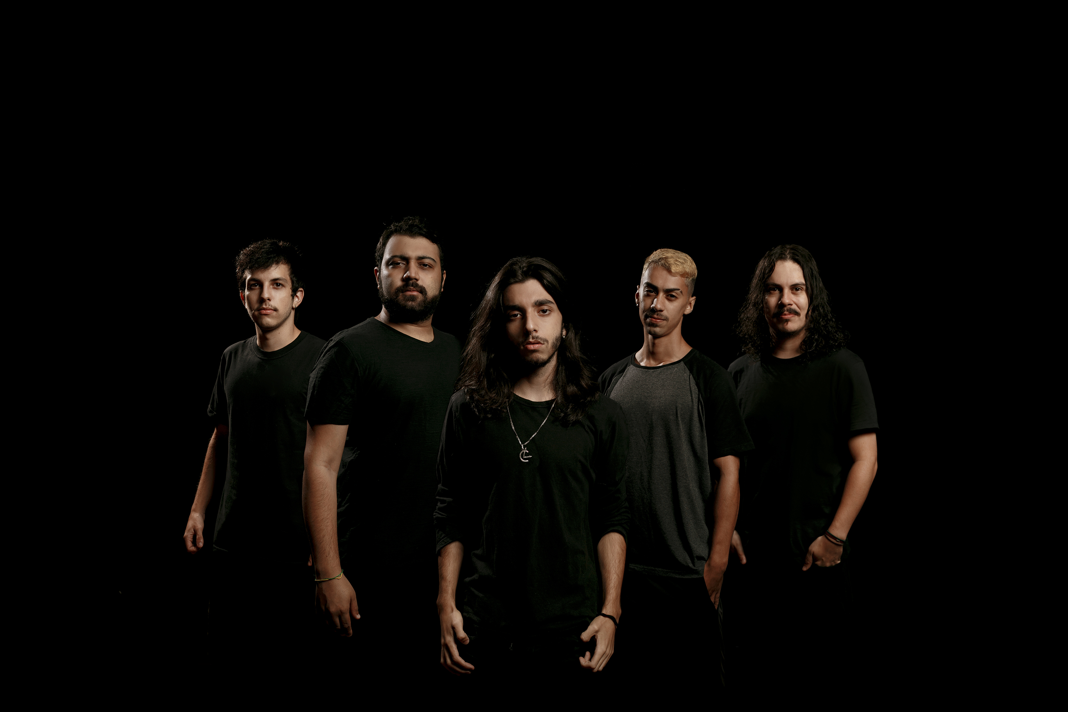 Da esquerda para a direita: Tiago (Tety), Guilherme (Guilf), Ian, Gustavo e Renan. 