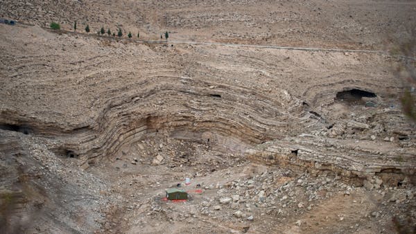 Joshua and Caleb: The 12 Spies and 40 Years in the Wilderness