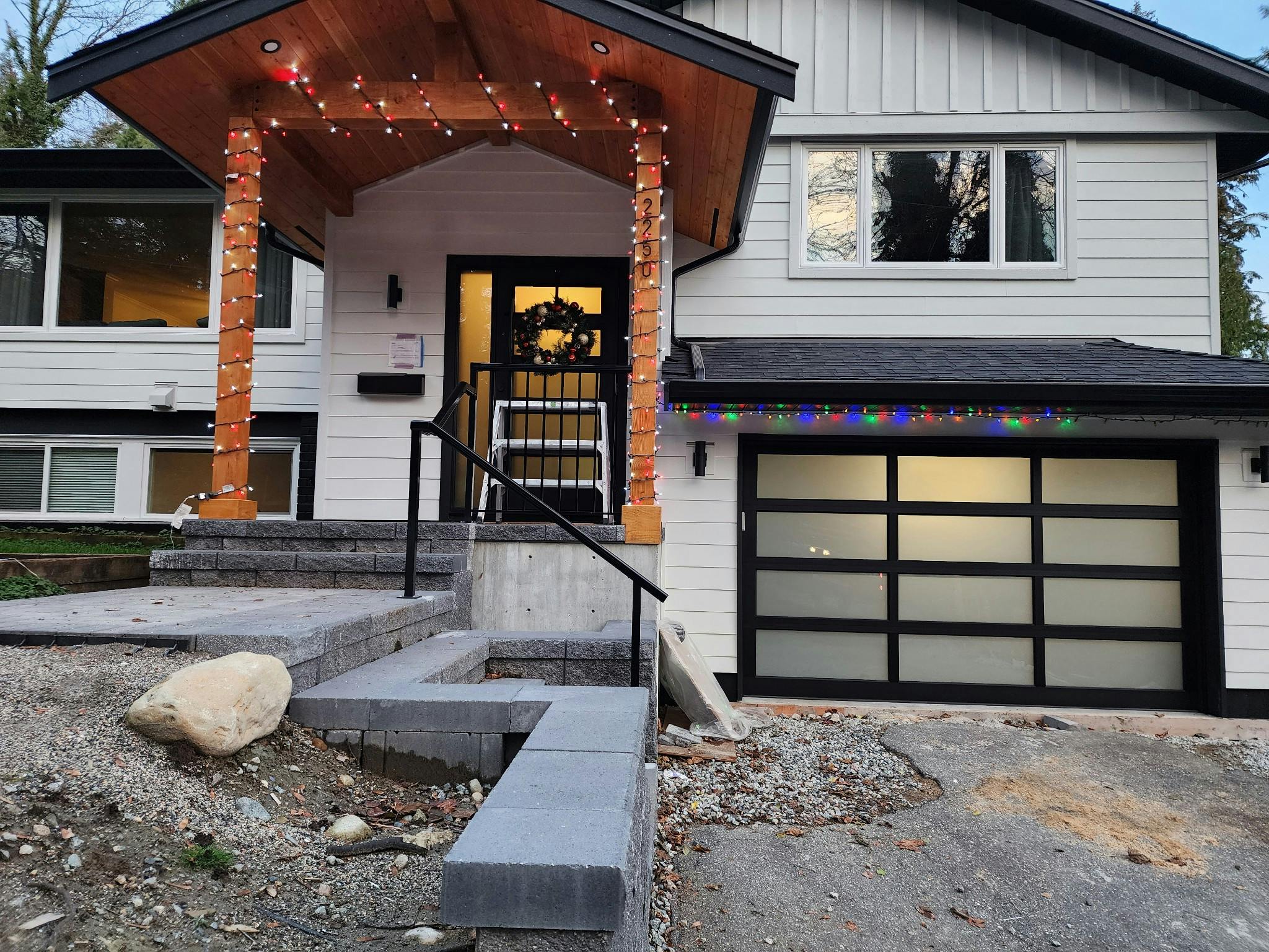 Hormann, Modern Classic, North Vancouver, Portfolio 94