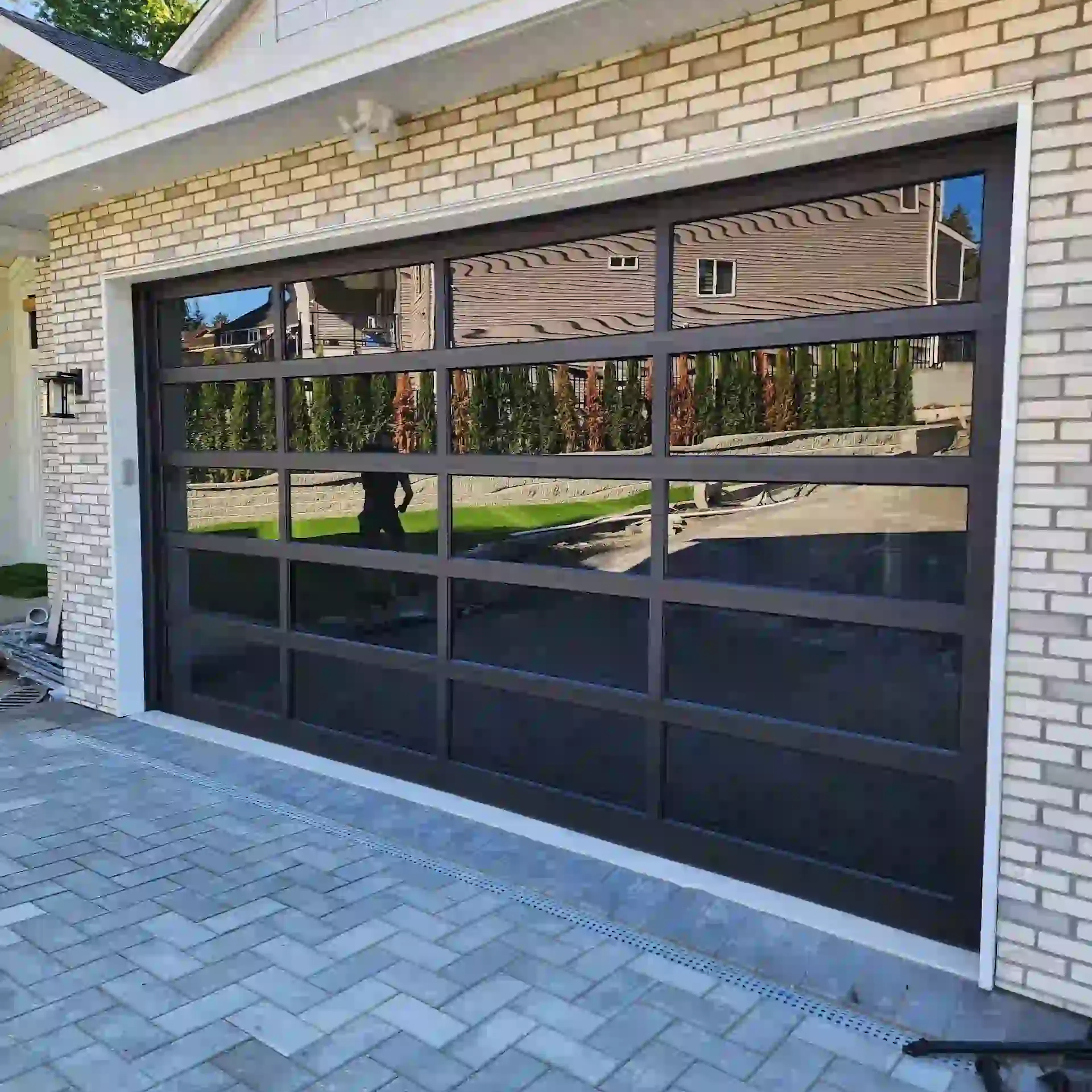 Premium Garage Door Services in West Vancouver, BC