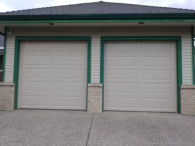 Garage door maintenance service in North Vancouver