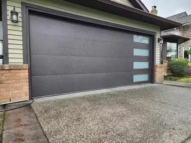 Garage door support consultation with a homeowner