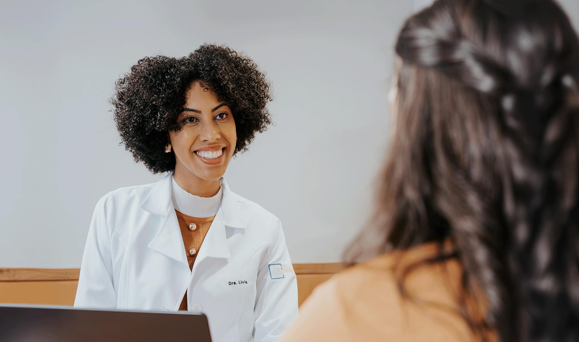 Profissional com paciente