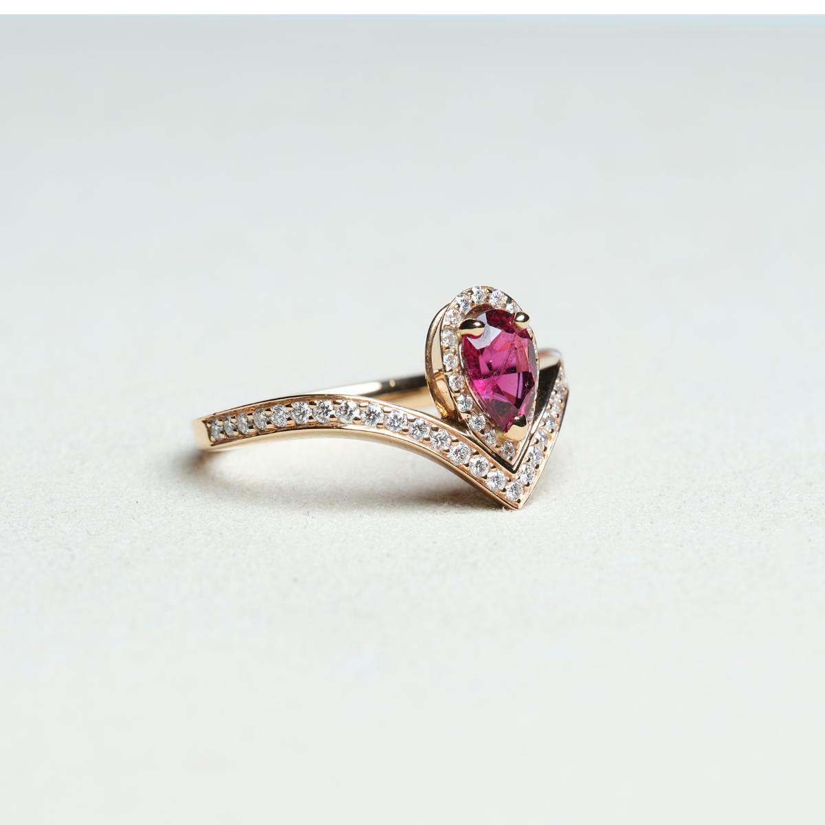 Joséphine | Bague saphir rouge