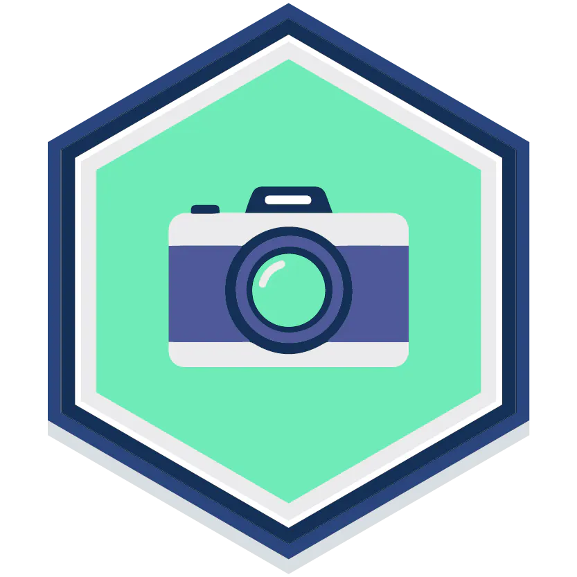 Icon of a camera with a aquamarine background.