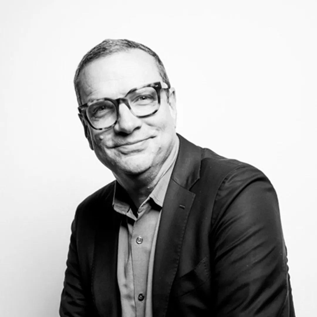 James De Vries, Strategic Design Consultant