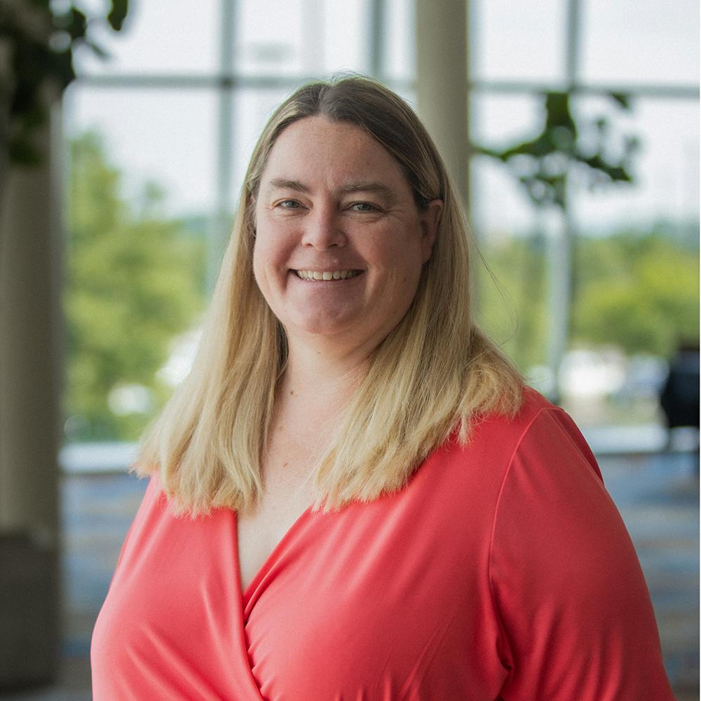Headshot of Cathy Collett