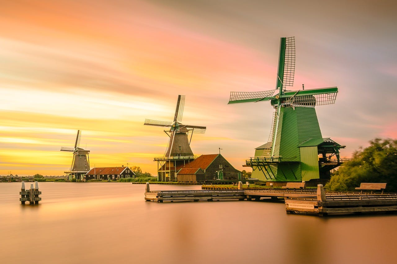 Netherlands windmills show opportunity for the highly skilled migrant residence permit