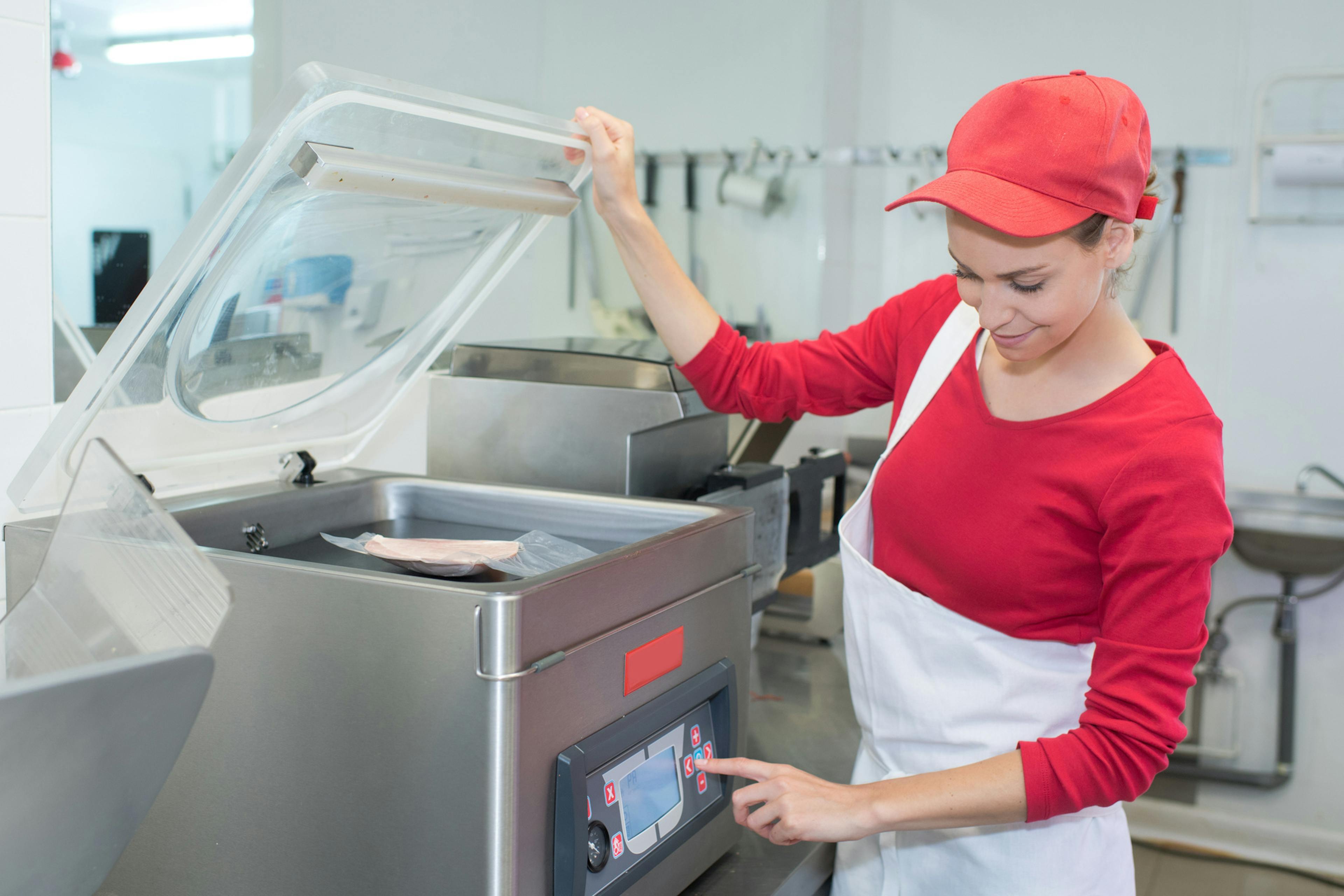 worker packaging food