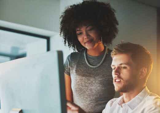 Retail-management-reviewing-Logile-Dashboard