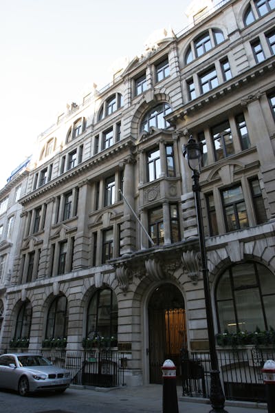 Ljósmynd af skrifstofu LOGOS í London, New Broad Street