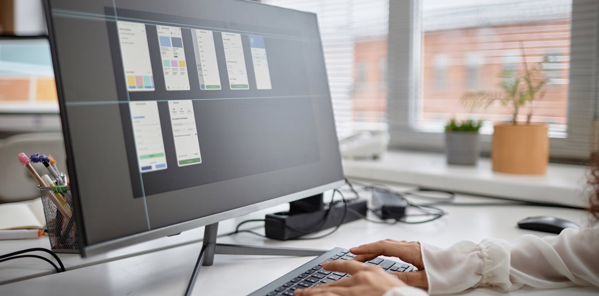 UX strategist creating an interactive prototype of a new mobile app