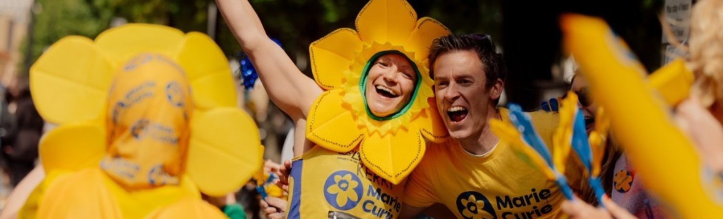 Marie Curie charity runners taking part in London Marathon.