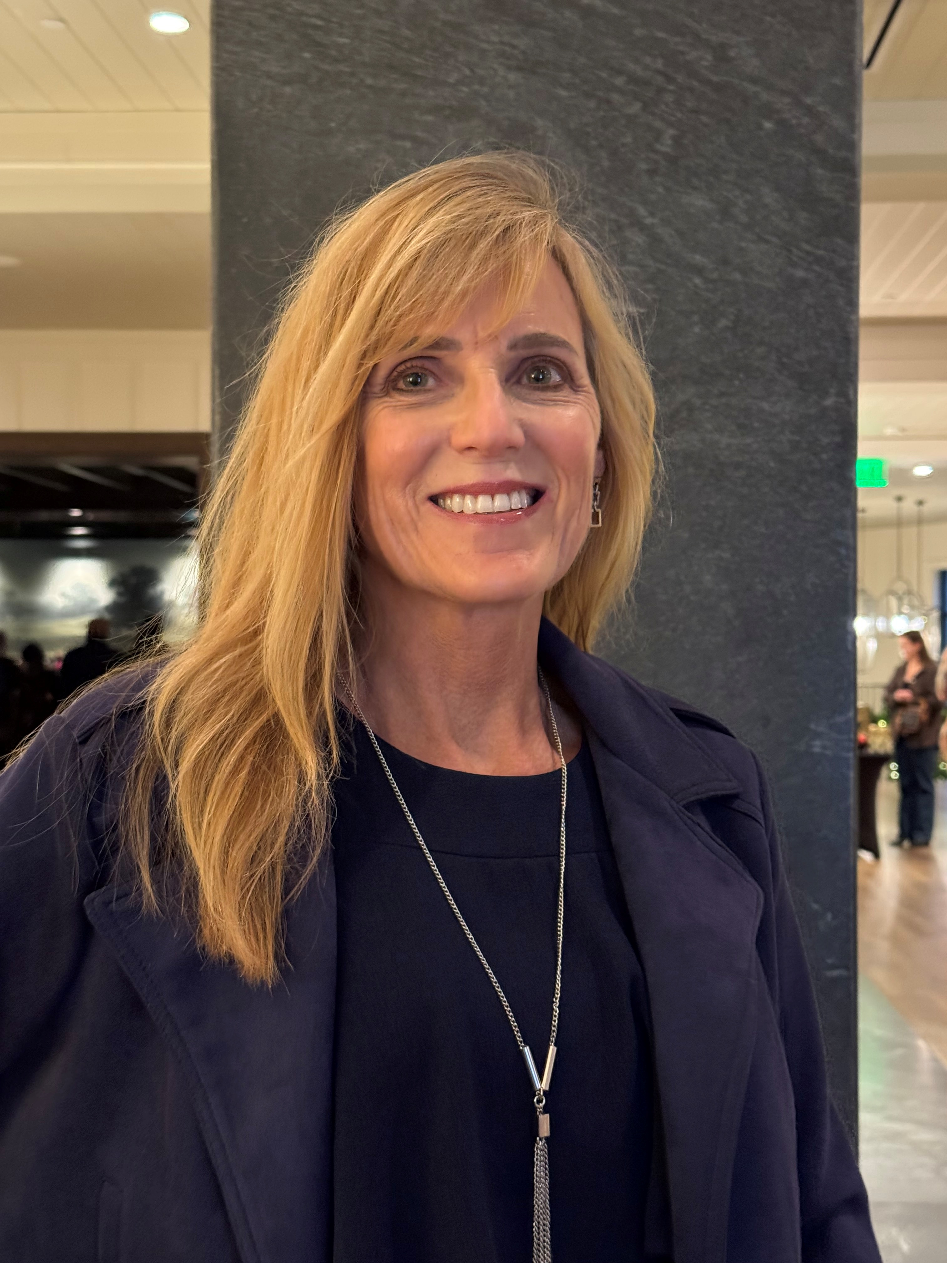 yolande berg longhorn investments loan consultant