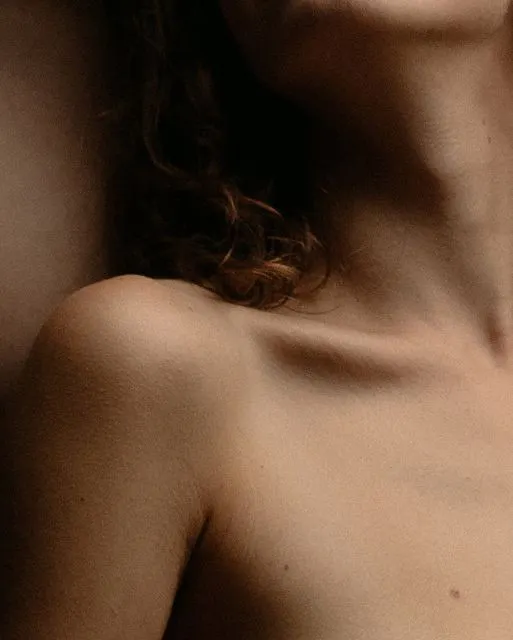 The Gesture That Transforms: When Care Becomes Art