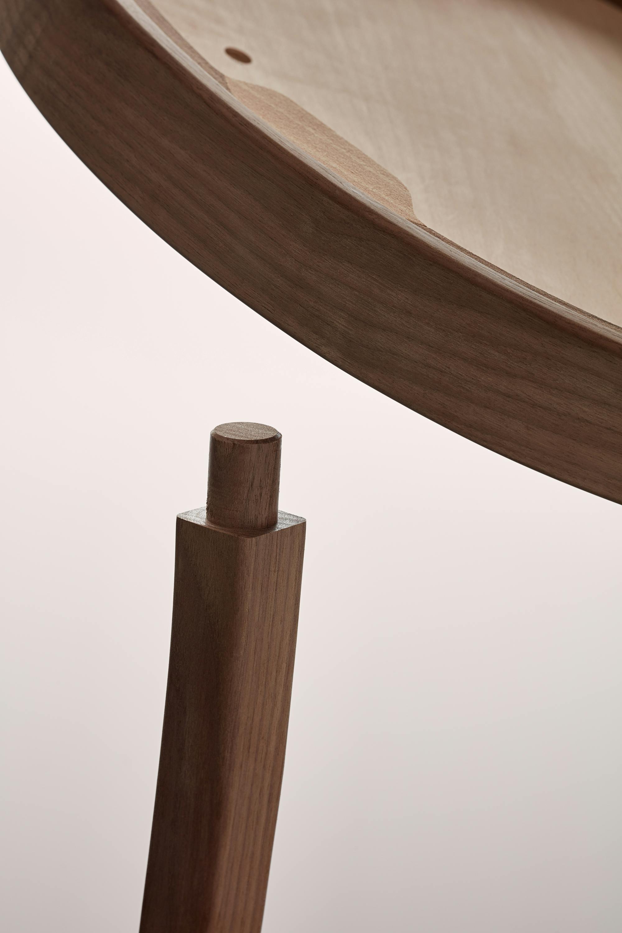 Detailed shot of a wooden seat shell from the Seley armchair by Frédéric Dedelley for HorgenGlarus