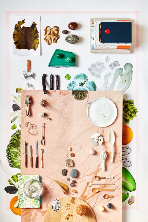 Bird's eye with a moodboard of curated objects by food designer Carolien Niebling