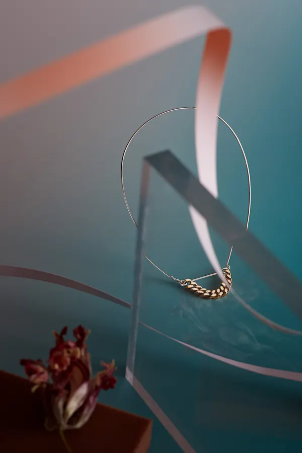 Necklace with thick plexiglass in a blue set