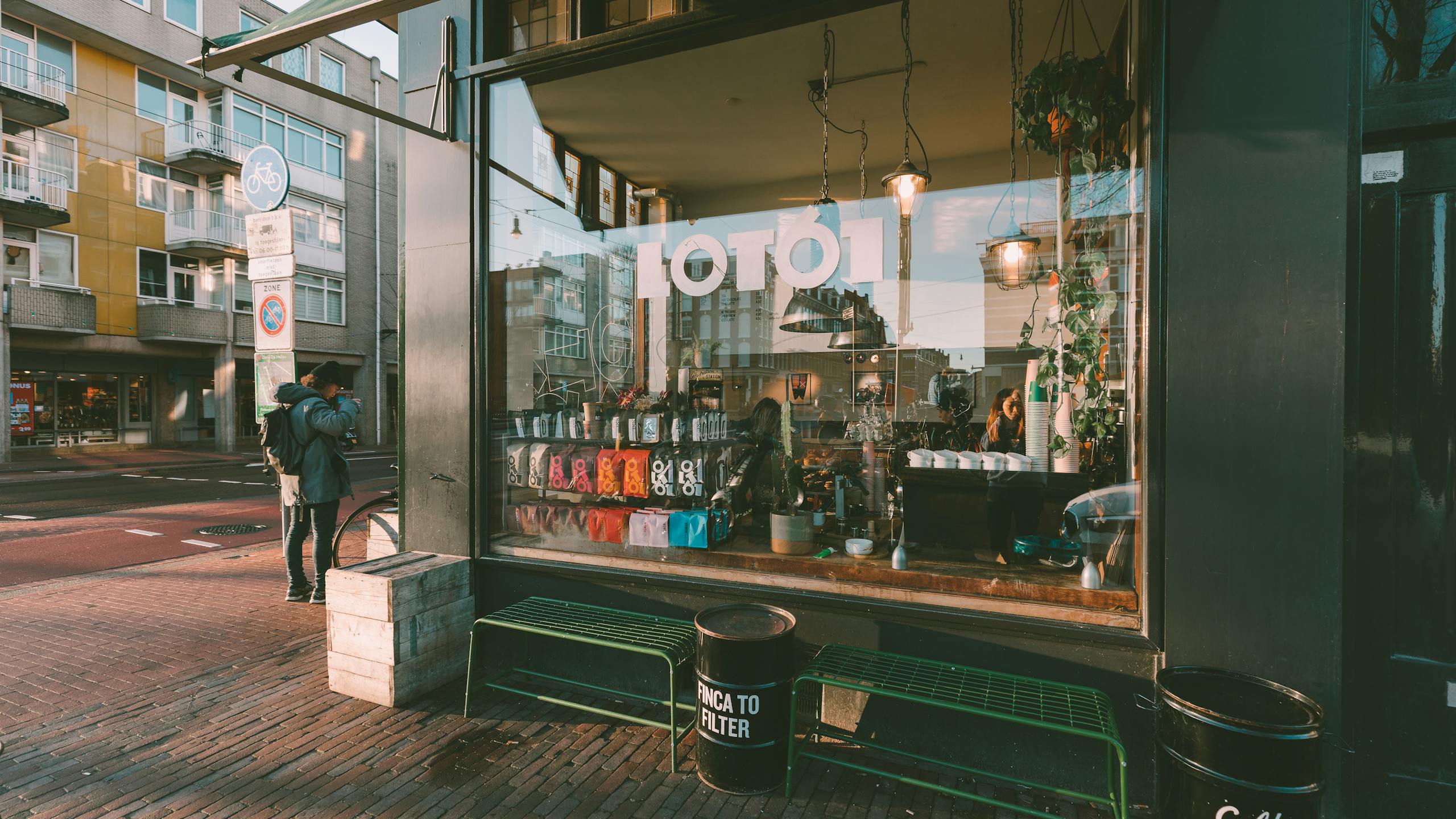 The facade of the LOT61 Kinkerstraat Cafe