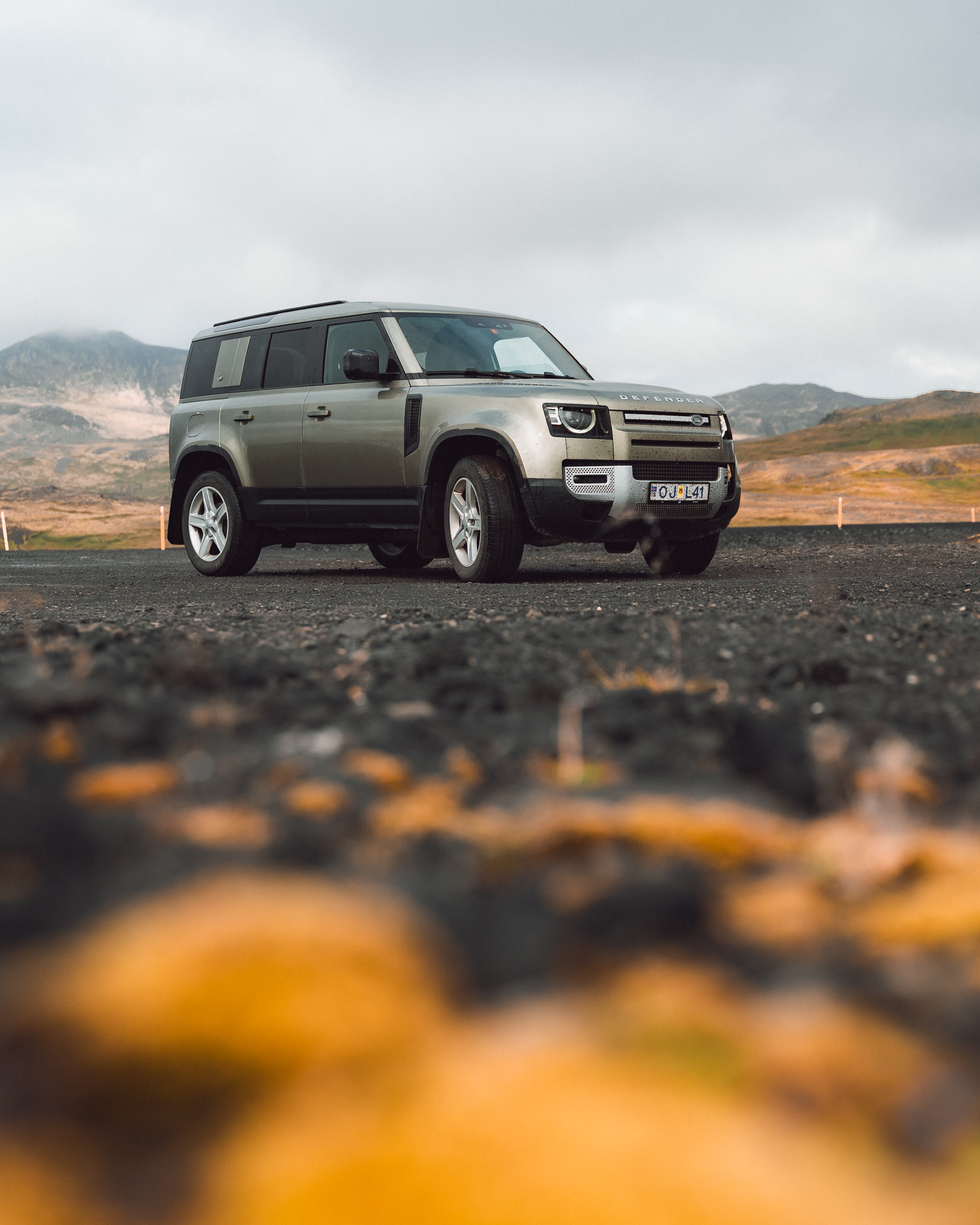 Landrover in Iceland in the Fall