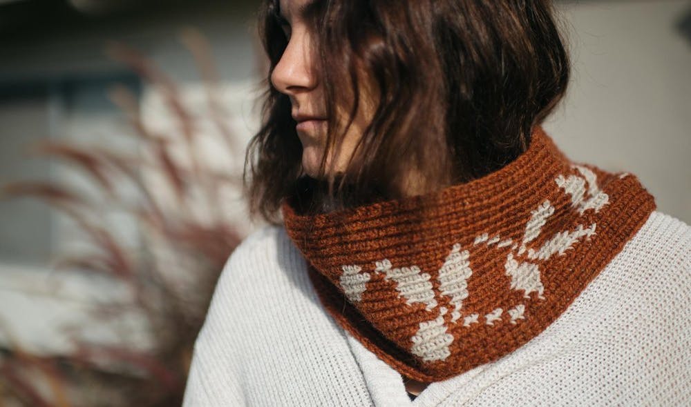 Crochet leaf scarf
