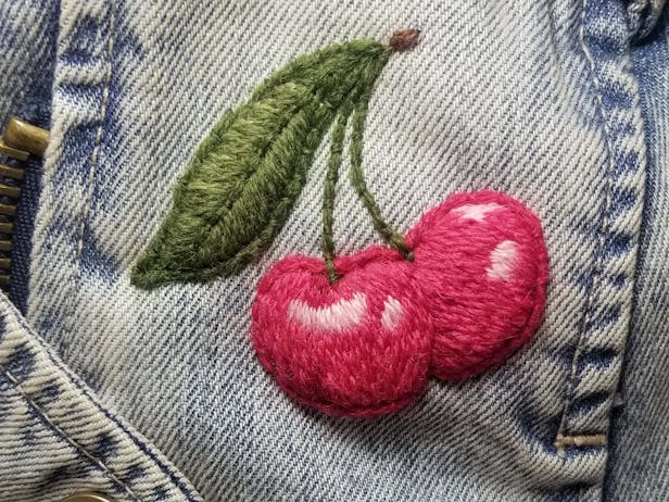 How to embroider the sweetest cherries - free tutorial
