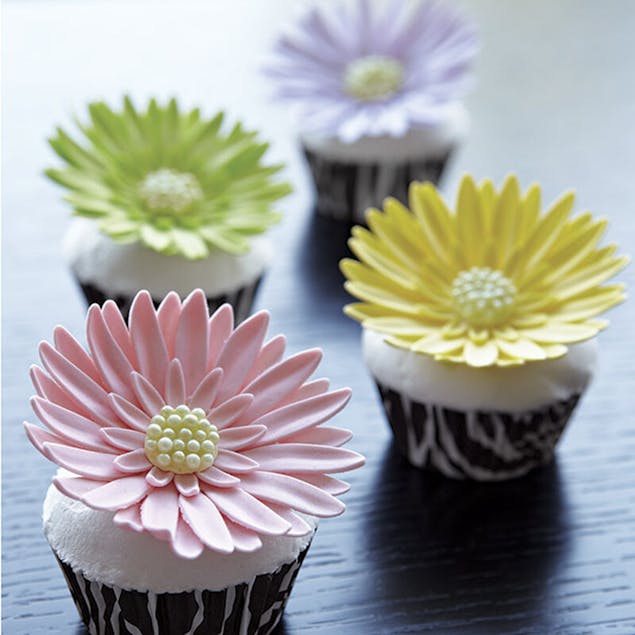 Blooming Cupcake Cake - Wilton