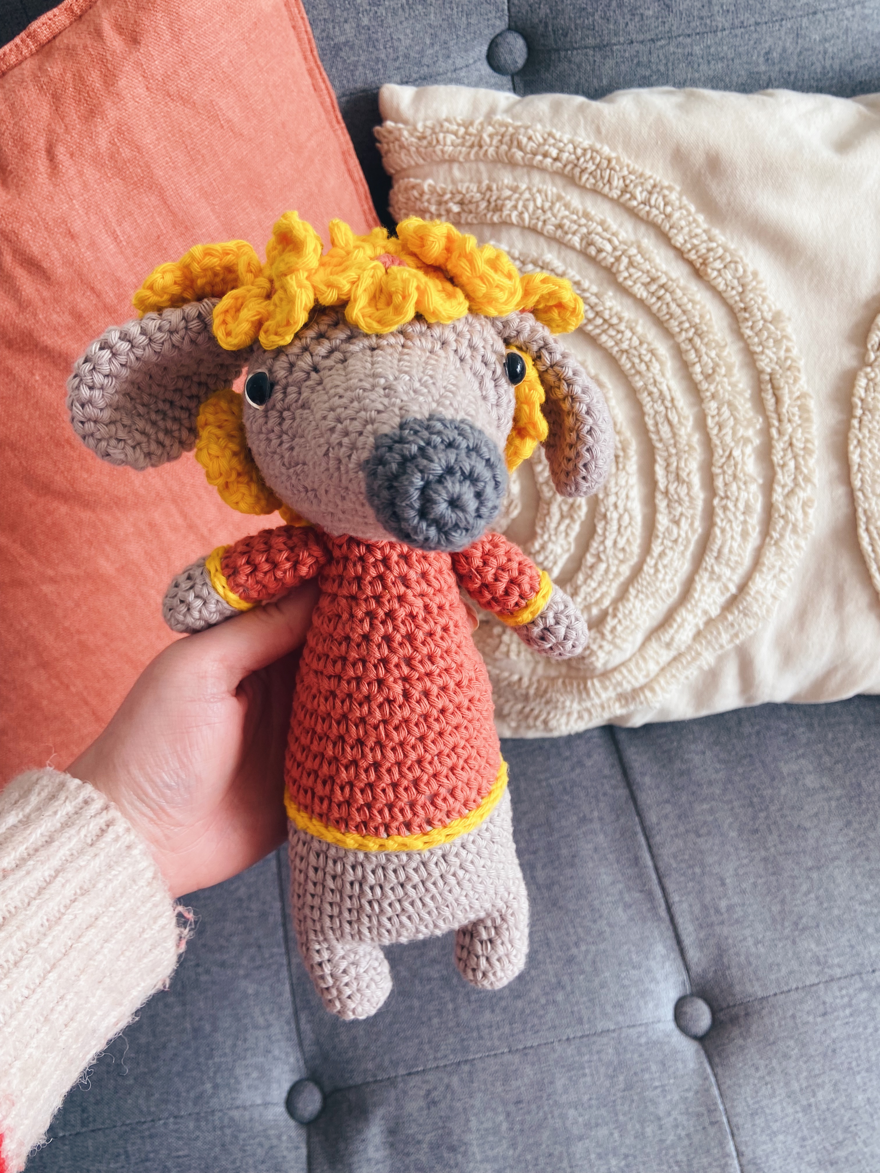 Meet Emily the Dachshund! Crochet the sweetest spring toy with our tutorial