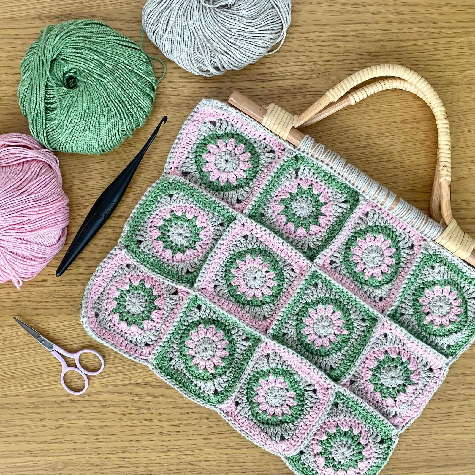 Granny square patterns
