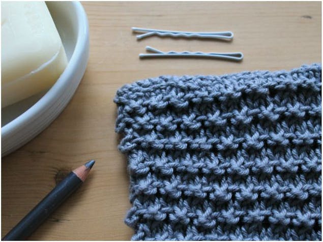 pebble stitch bath mitt