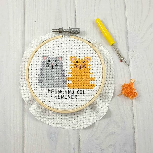 Cross stitch cat by Instagrammer Ringcat