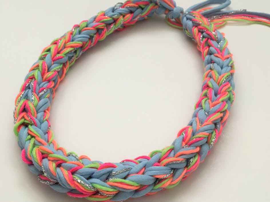 Knitted i-cord necklace tutorial!