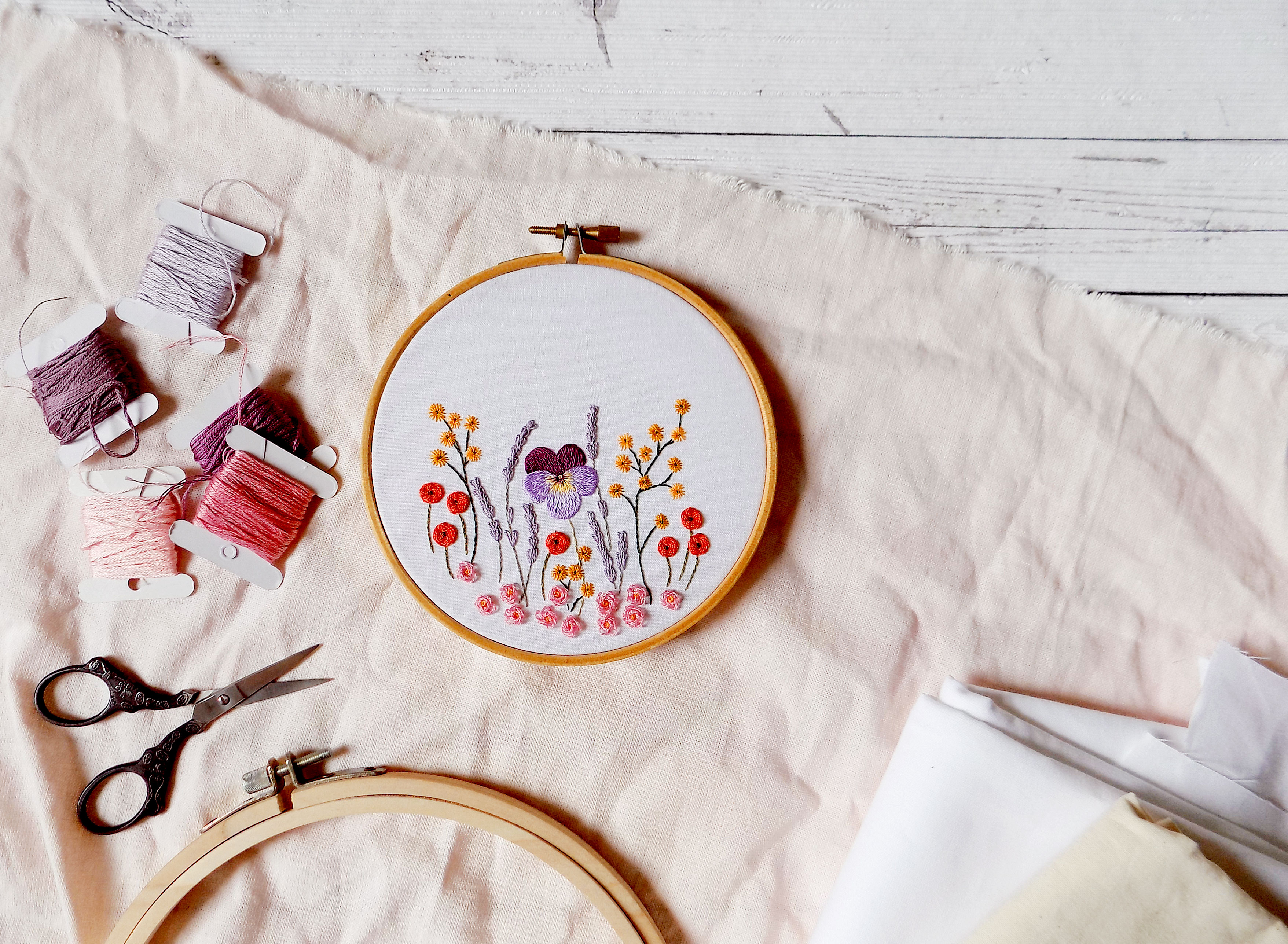 Hand embroidery on clothes - the ultimate guide