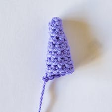 How to crochet a unicorn horn