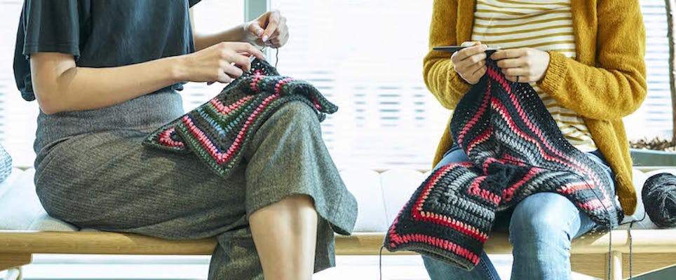 Crochet vs knitting: what's the difference?