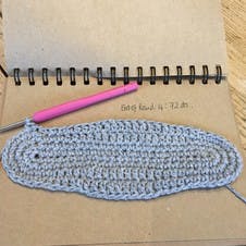 How to crochet the base of the bag