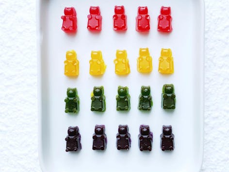 How to make delicious gummy bears at home!
