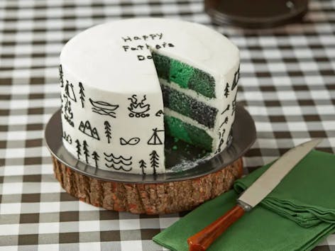 7 ideas for a Father’s Day cake dad will love! 