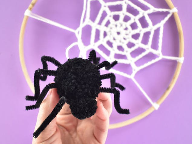 Crochet spiders web