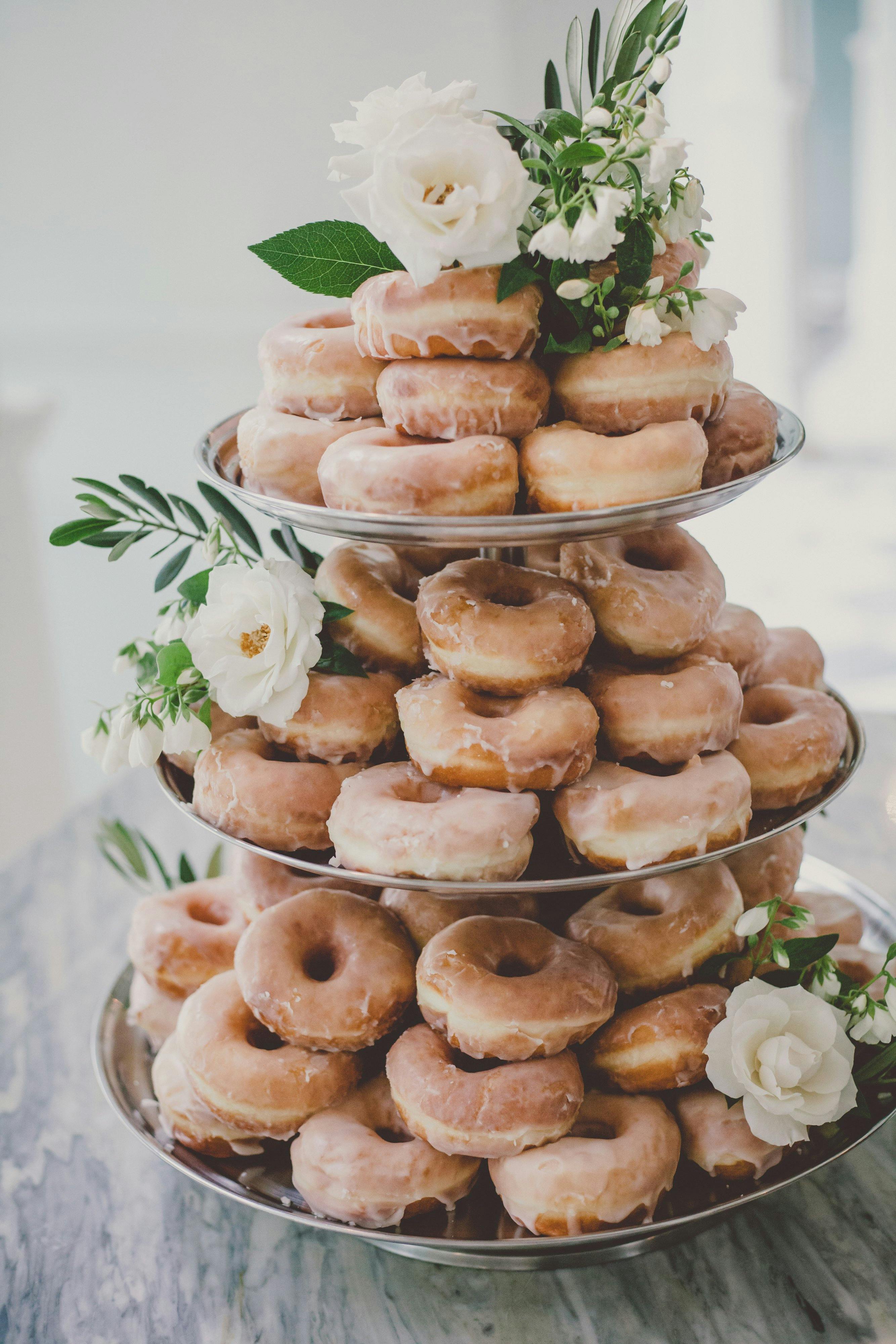 doughnut wedding cake