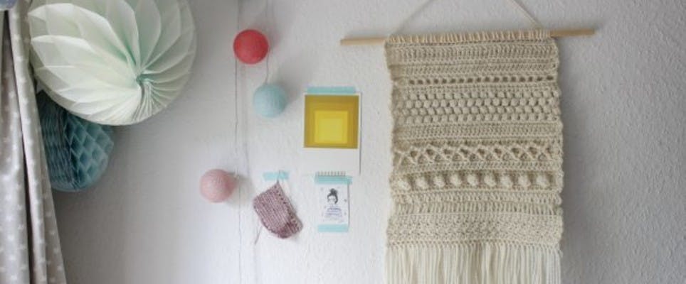 Crochet a gorgeous textured wall hanging
