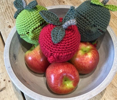 Crochet with Kate: Adorable Apple Cozies!