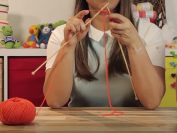 How to purl stitch