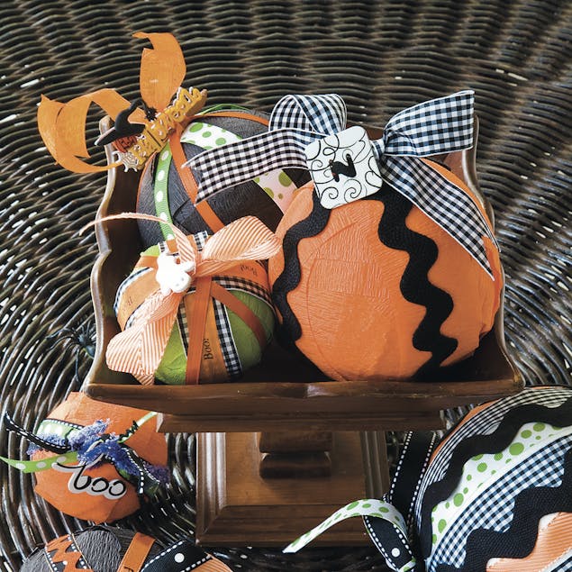 Halloween charm crafts