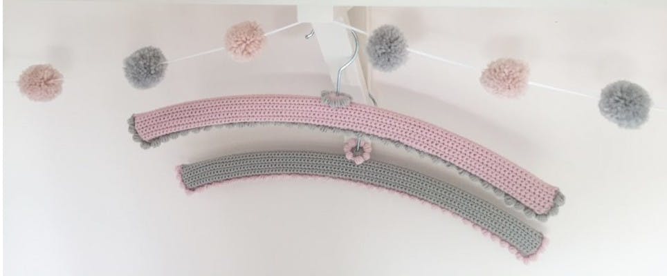 Crochet club: Pretty hanger covers