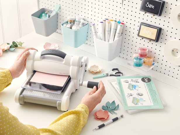 Guide to die cutting - Sizzix