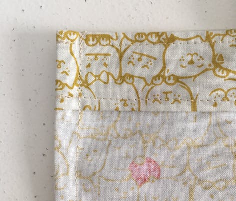 Sew beautiful neat corners to your simple tote.